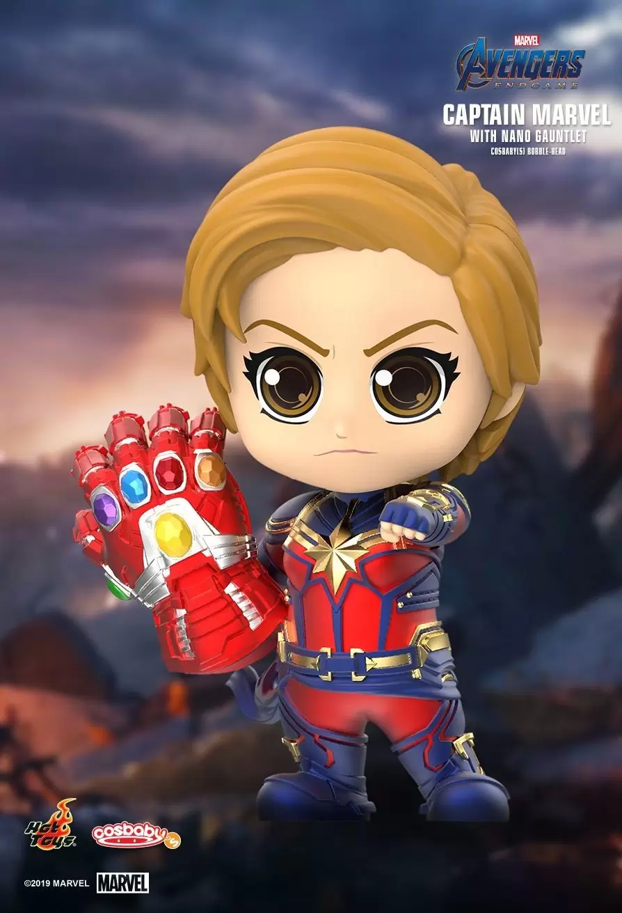 Cosbaby Figures - Avengers: Endgame - Captain Marvel with Nano Gauntlet