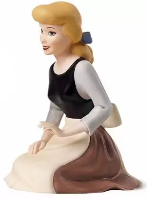 Walt Disney Classic Collection WDCC - Cinderella Wistful Dreamer