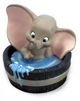 Walt Disney Classic Collection WDCC - Dumbo Simply Adorable