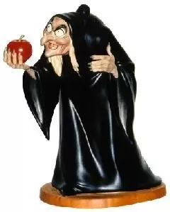 Walt Disney Classic Collection WDCC - Hag Take The Apple, Dearie