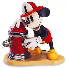 Walt Disney Classic Collection WDCC - Mickey Mouse Fireman ToTheRescue