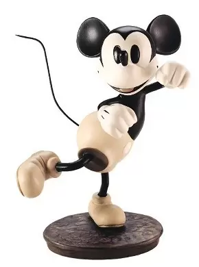 Walt Disney Classic Collection WDCC - Mickey Mouse Hey Minnie, Wanna Go Steppin