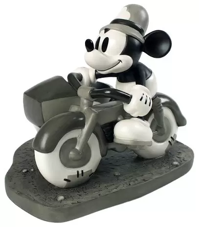 Walt Disney Classic Collection WDCC - Mickey Mouse On Patrol