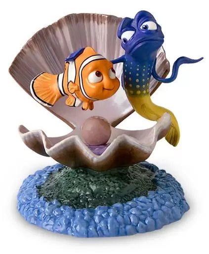 Walt Disney Classic Collection WDCC - Nemo And Gurgle I\'m From The Ocean