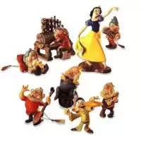 Snow White and The Seven Dwarfs Ornament Set