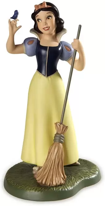 Walt Disney Classic Collection WDCC - Snow White Whistle While You Work
