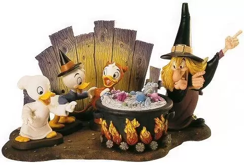 Walt Disney Classic Collection WDCC - Witch Hazel Brewing Up Trouble Complete Set