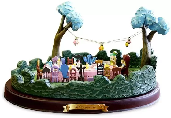 Walt Disney Classic Collection WDCC - Alice\'s Tea Party