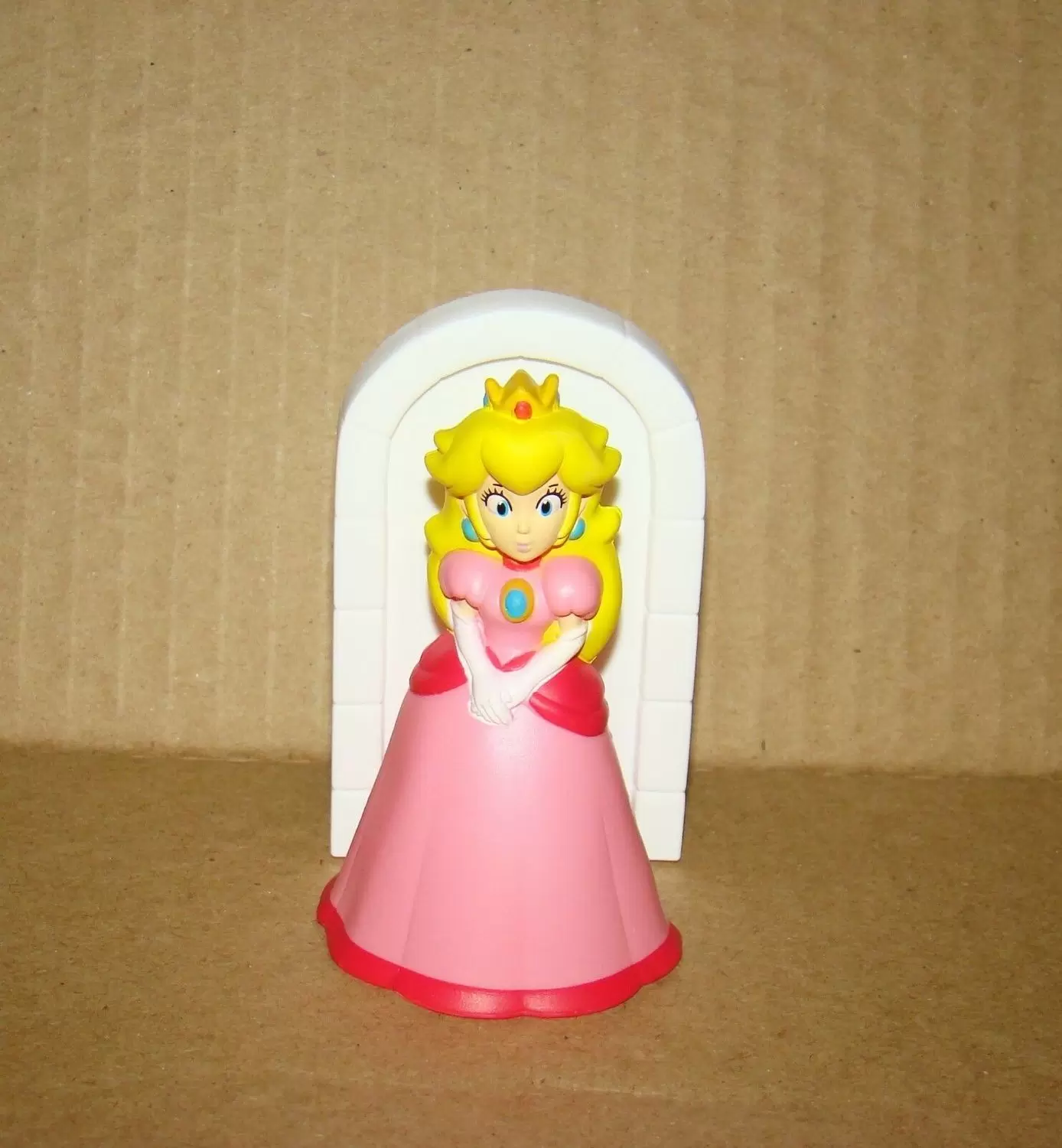Happy Meal - Super Mario 2014 - Peach