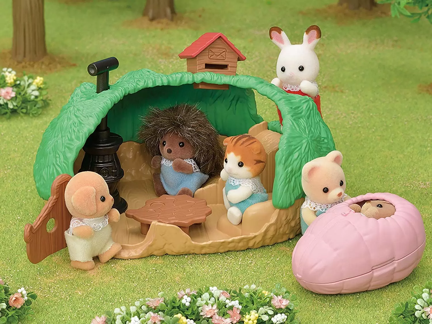 Sylvanian Families (Europe) - Baby Hedgehog Hideout