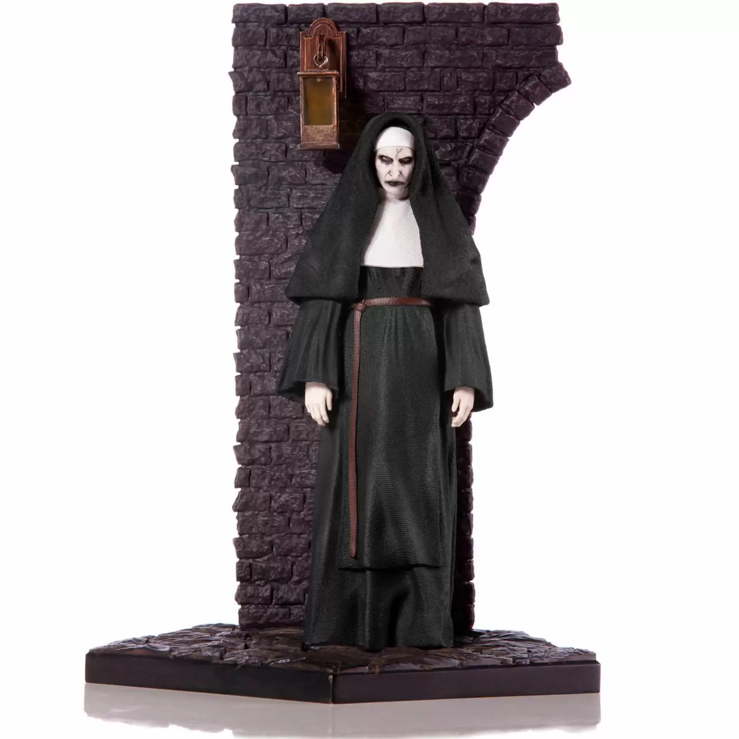 Iron Studios - The Nun - Art Scale Deluxe Version