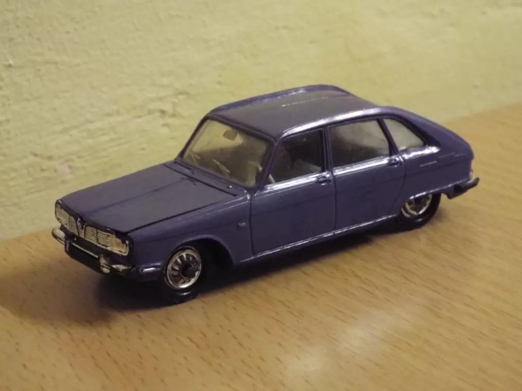 Les anciennes Norev - Renault R16