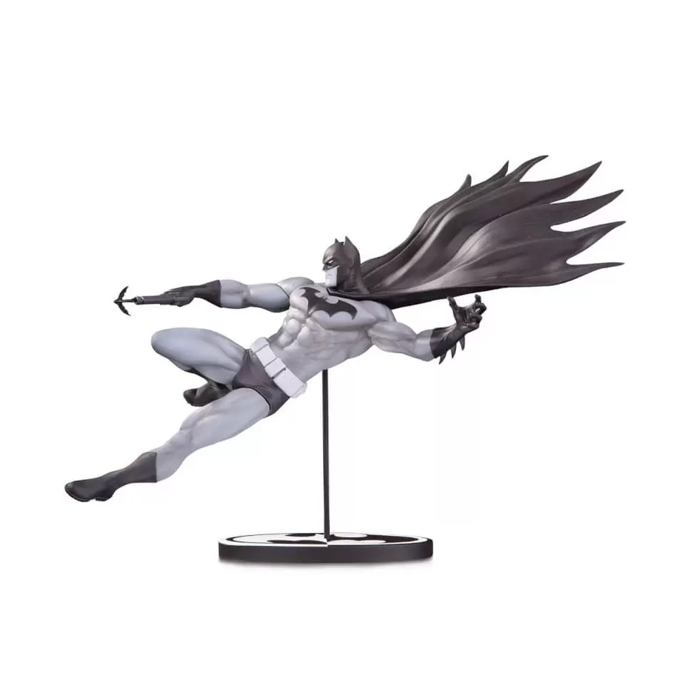 DC Collectibles Statues - DC Comics Batman Black and White by Doug Mahnke
