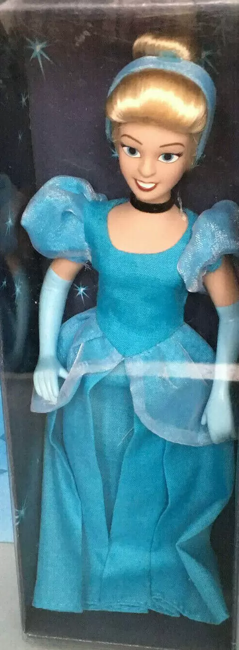 Le Mondes des Princesses (Poupées en Porcelaine) - Cendrillon Robe Bleue