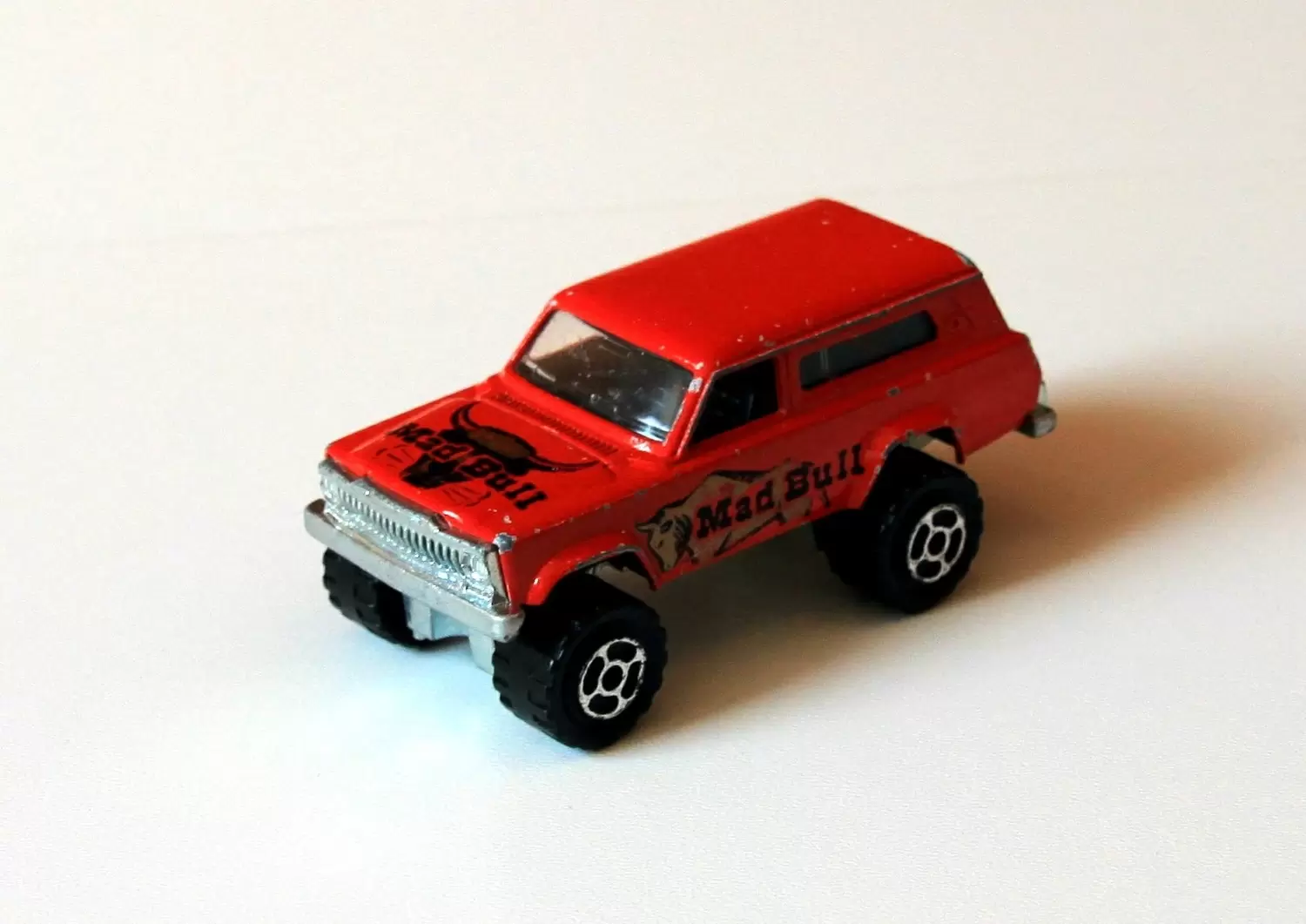 Majorette classique - 4x4 Cherokee