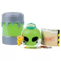 Sneakz The Alien & Cheezer