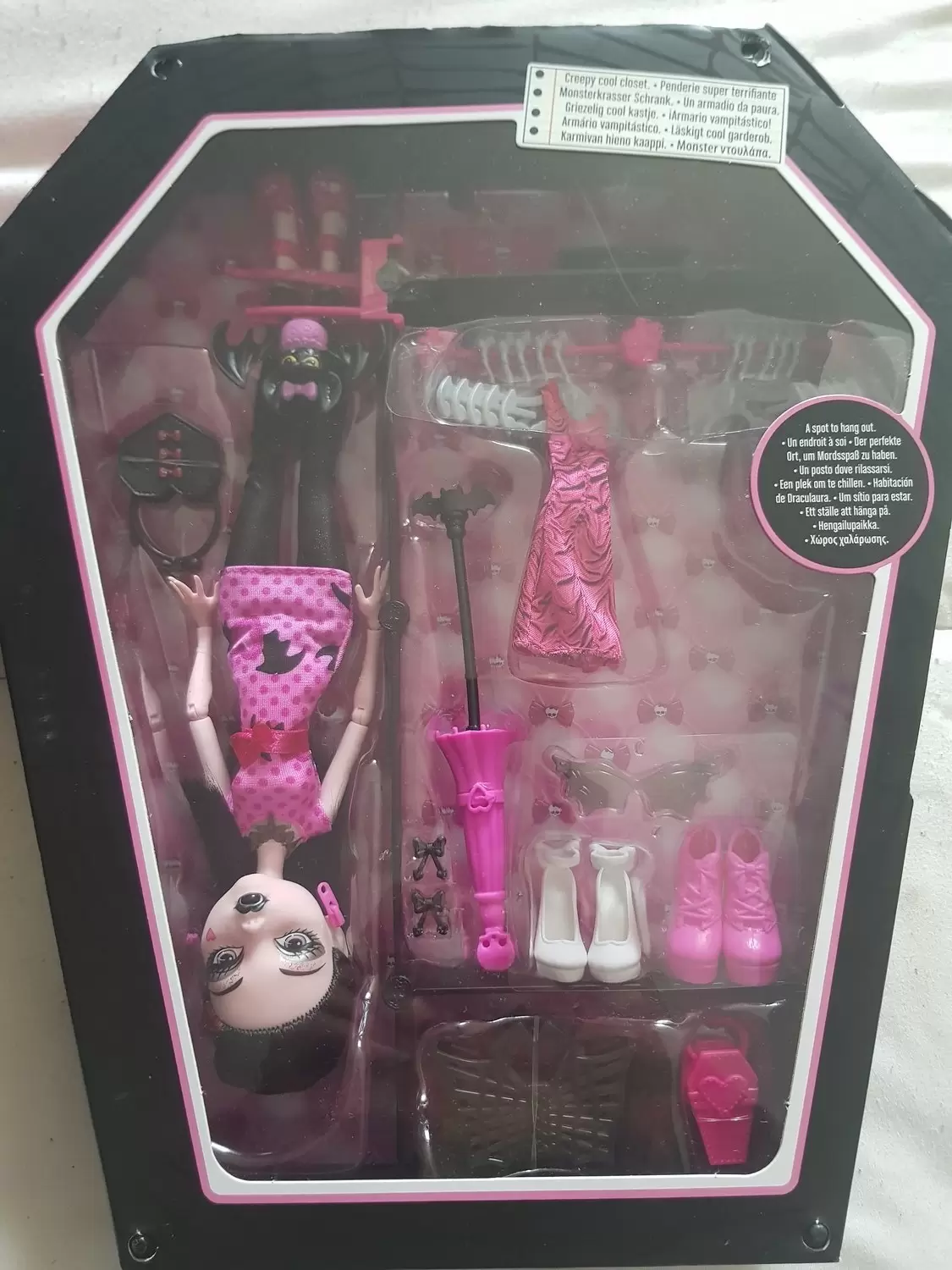 Monster High Dolls - Draculocker