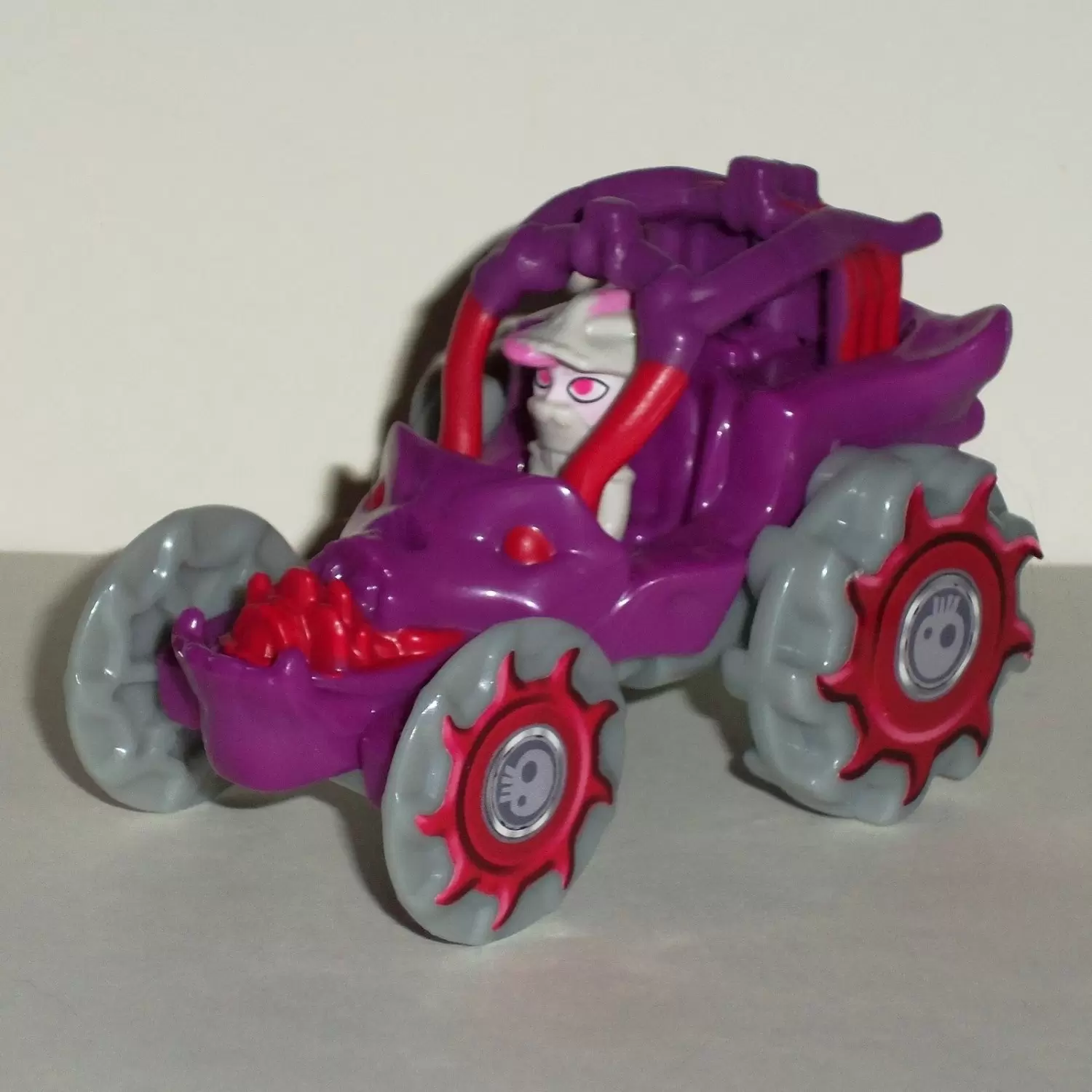 Happy Meal - Skylanders SuperChargers 2016 - Bone Bash Roller Brawl & Tomb Buggy
