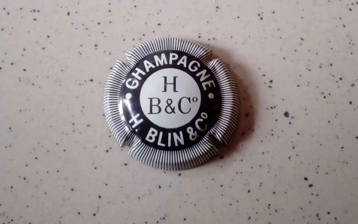 Capsules de Champagne - H B & C H . BLIN & C