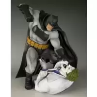 The Dark Knight Returns - Hunt the Dark Knight - ARTFX