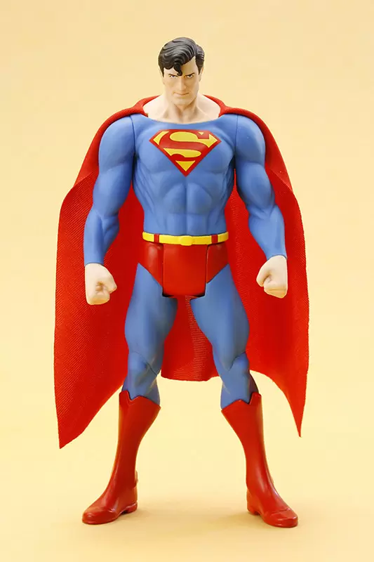 DC Comics Kotobukiya - DC Universe - Superman Classic Costume - ARTFX+