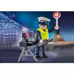 Policeman with radar trap (Polizei)