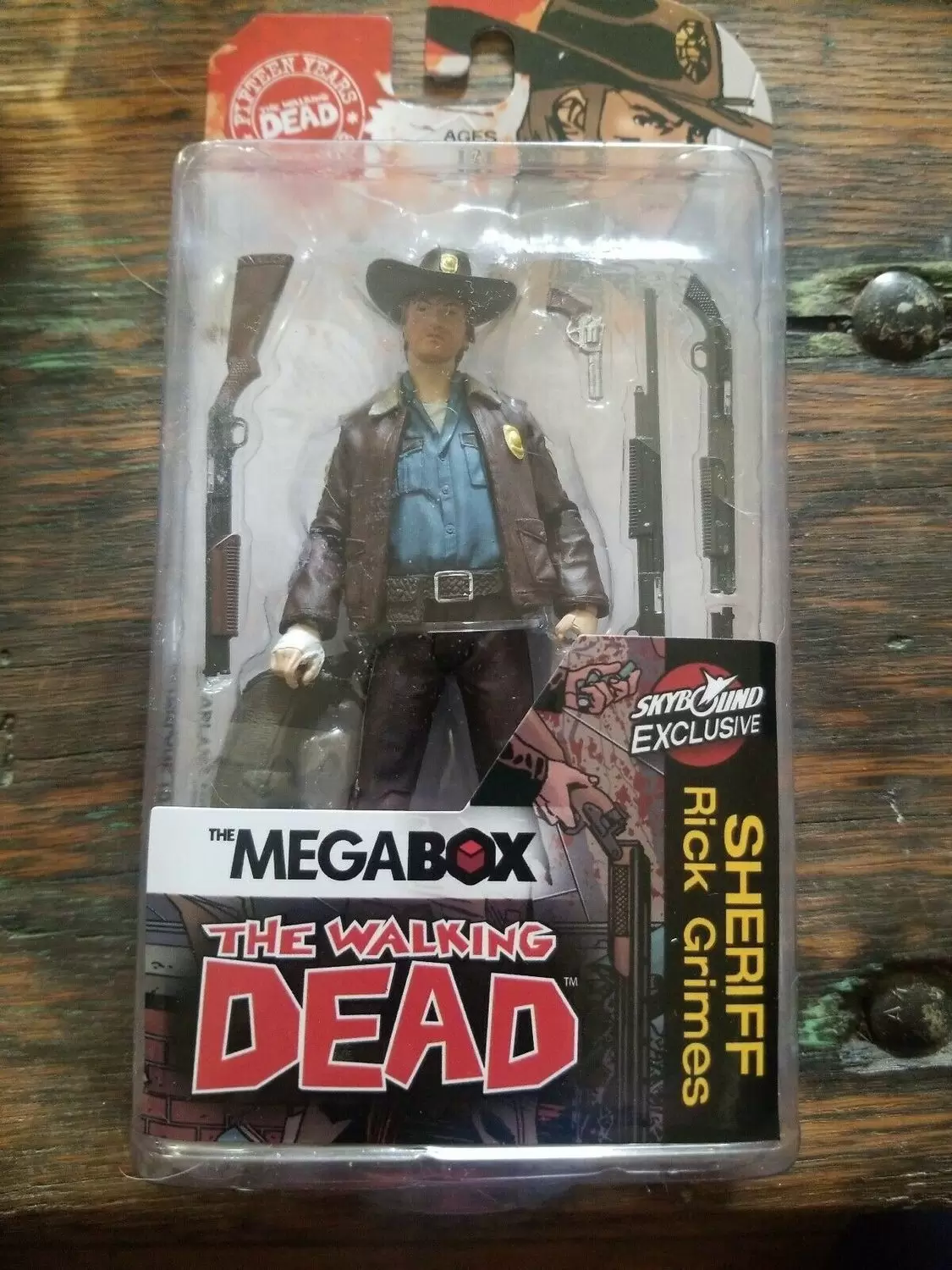 McFarlane - Walking Dead - The Megabox Sheriff Rick Grimes
