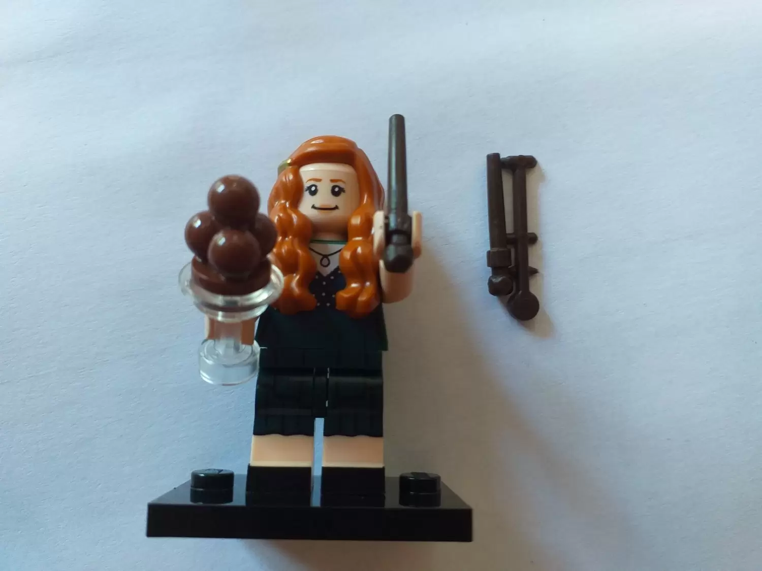 LEGO Minifigures : Wizarding World of Harry Potter Series 2 - Ginny Weasley with chocolate sundae