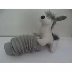Chien avec son tuyau