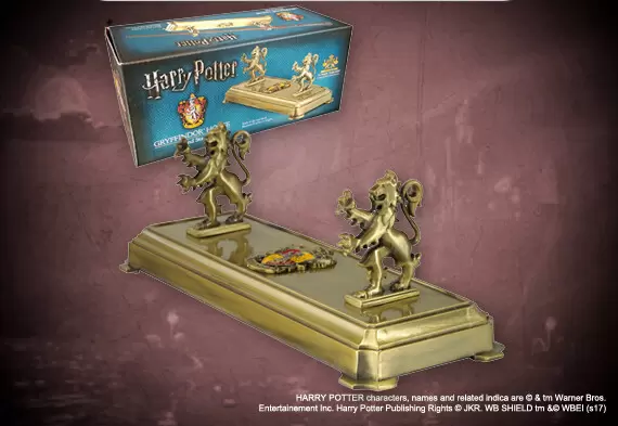 The Noble Collection : Harry Potter - Présentoir Gryffondor pour baguette
