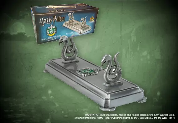 The Noble Collection : Harry Potter - Présentoir Serpentard pour baguette