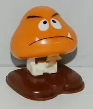 Happy Meal - Super Mario Bros. 3 1990 - Goomba