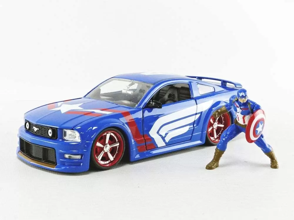 Jada Toys - Captain America And 2006 Ford Mustang