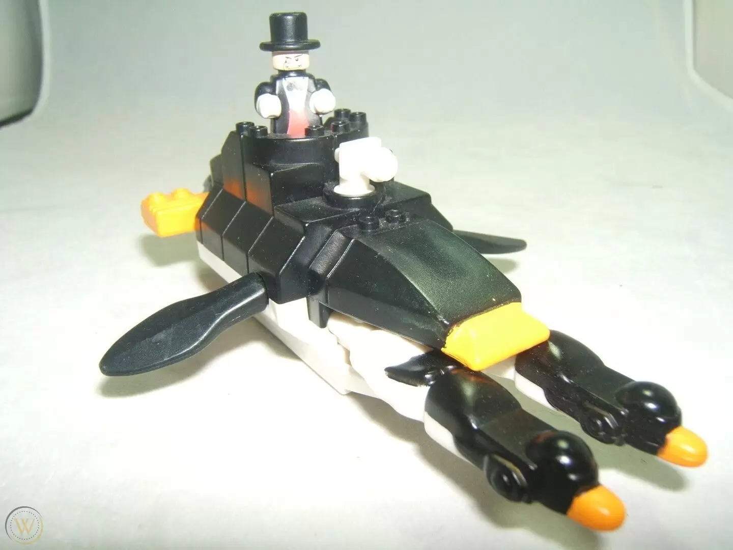 Penguin's Sub - Happy Meal - Lego Batman The Video Game 2008