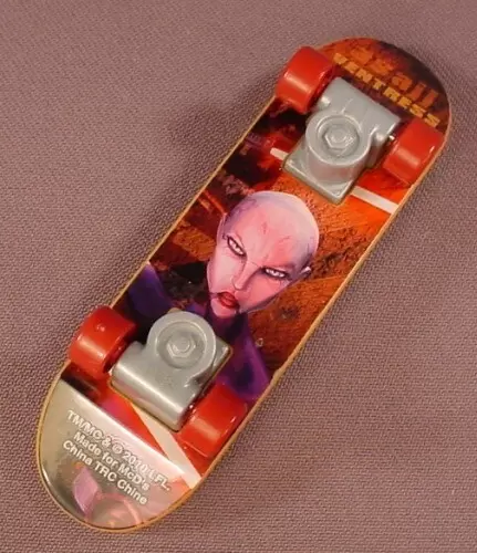 Happy Meal - Star Wars The Clone Wars Skateboards (2010) - Asajj Ventress