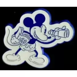Mickey Vacation Booster Set - Mickey with Binoculars