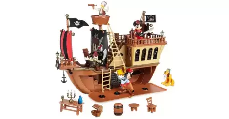 Pirate Ship Exclusive Playset - Disney Pirates of the Caribbean