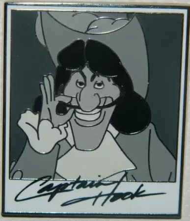 Characters & Cameras Pin Series - Characters & Cameras Mystery Collection - Captain Hook Chaser