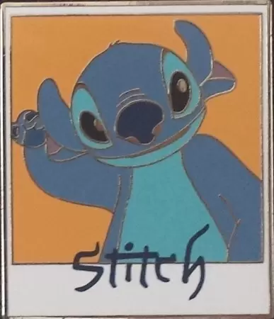 Characters & Cameras Pin Series - Characters & Cameras Mystery Collection - Stitch