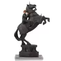Harry Potter - Ron Weasley at the Wizard Chess - Deluxe Art Scale