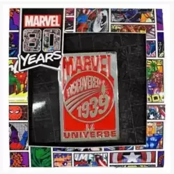 Marvel 80 Years Pin Badge A – Marvel Universe Discover 1939