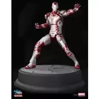 Iron Man 3 - Iron Man Mark XLII