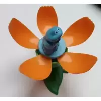 Fleur  orange avec grenouille bleue