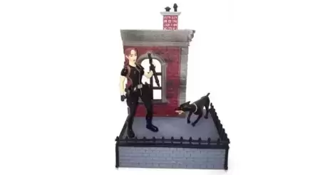 Lara Coft encounters the ferocious Doberman - Playmates - Tomb Raider  action figure