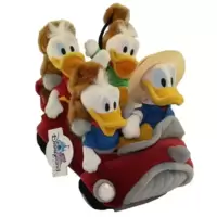 Mickey And Friends - Donald and Nephews in Car