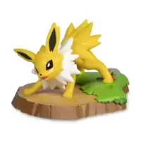 An Afternoon with Eeve & Friends - Jolteon