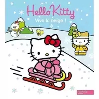 Hello Kitty joue dans la neige