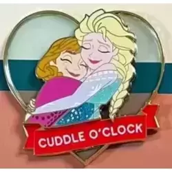 Valentine's Day 2022 - Cuddle O'Clock - Anna and Elsa