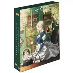 Violet Evergarden - Eternité et la Poupée de Souvenirs Automatiques [Combo DVD + Blu-Ray] [Édition Collector Blu-ray + DVD]