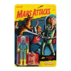 Mars Attacks Trading Cards - Destroying A Dog